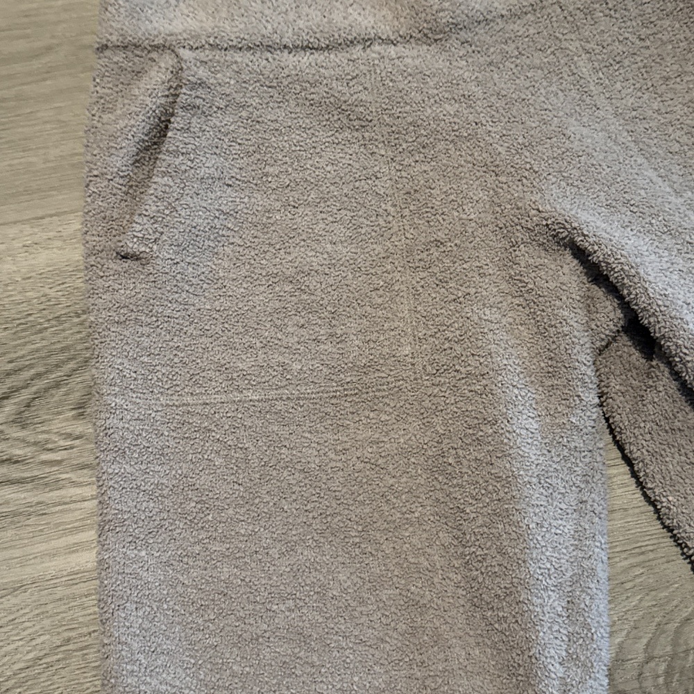 Ugg jogger pants - Picture 2 of 3